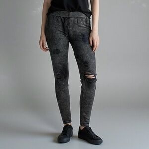 4/$24‎ Grey Distressed Style Ripped Leggings